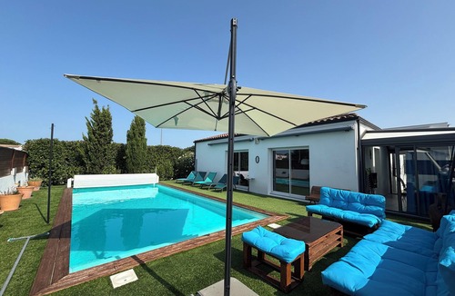 Saint-Palais-sur-Mer Villa | Xxxxxxxxxxx