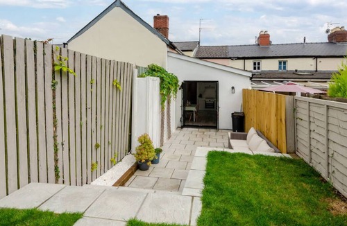 Usk House | Y Bwthyn in the beautiful Usk