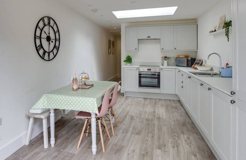 Usk House | Y Bwthyn in the beautiful Usk