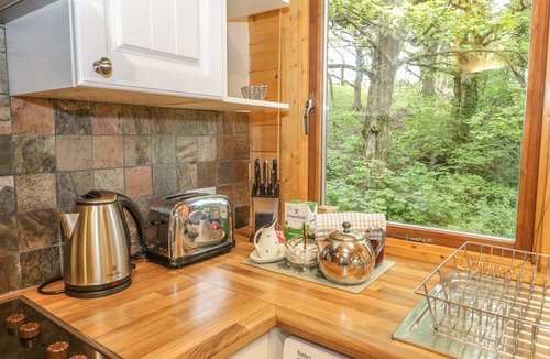 Henryd Cottage | Y Caban