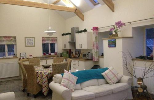 Cardigan House | Y Felin Cottage