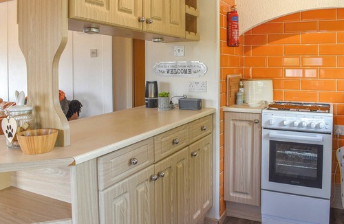 Dinas Dinlle Cottage | Y Nyth Yn Bwthyn Coed Gellyg