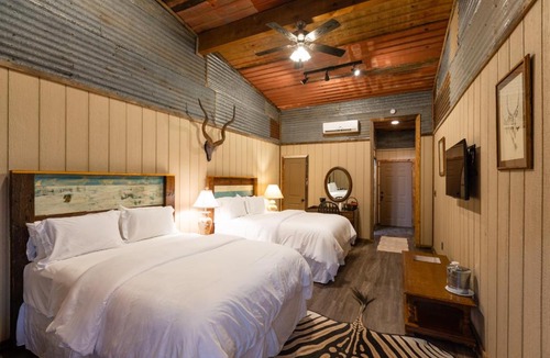 Mountain Home Cabin | Y.O. Ranch Headquarters