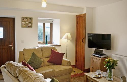 Cilybebyll House | Y Stabl-W43382