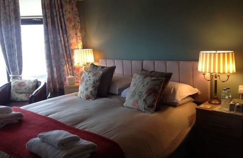 Slyne House | Yacht Bay View