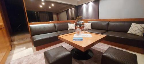 Nice Boat Rental | Yacht Charter Nice Cannes Antibes