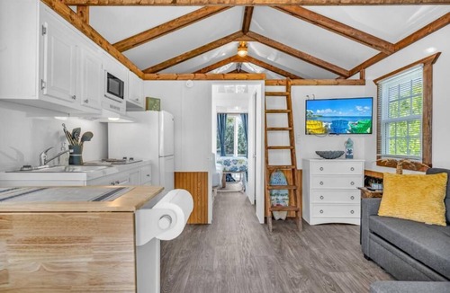 Marathon Boat Rental | Yacht Haven Marina