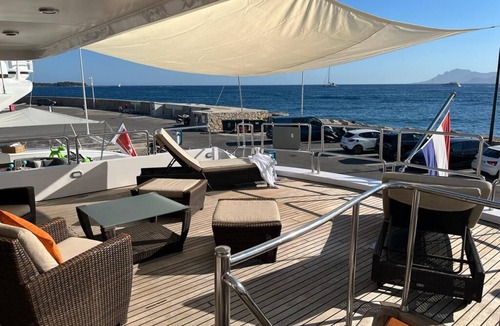 Cannes City Centre Boat Rental | Yacht JoJo