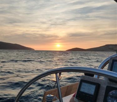 Krvavica Boat Rental | Yacht Vratislavia