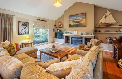 Central Mudgee House | Yallambee: Magical Mudgee Garden Hideaway