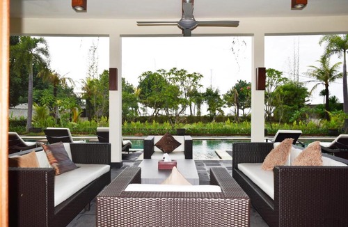 Senggigi Villa | Yamari Villa