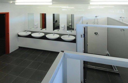 Yamba Hostel | Yamba Central - Hostel