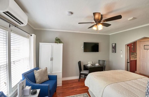 Newberg House | Yamhill Flats: Suite #4