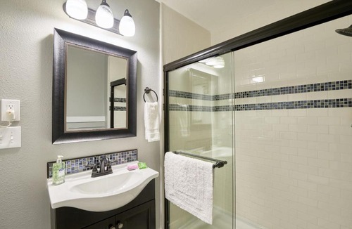 Newberg Apartment | Yamhill Flats: Suite #5