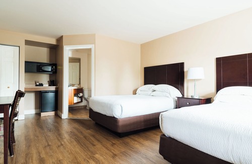 Belfast Hotel | Yankee Clipper Motel