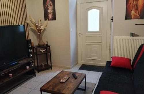 Beaumont-sur-Sarthe House | Yapas