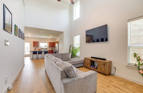 Forney House | Yard & Office: Spacious Family Home in Forney