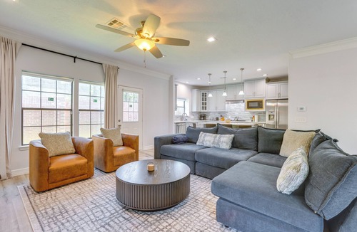 Greater Fondren Southwest Condo | Yard & Workspaces: Luxe Duplex Unit in Houston