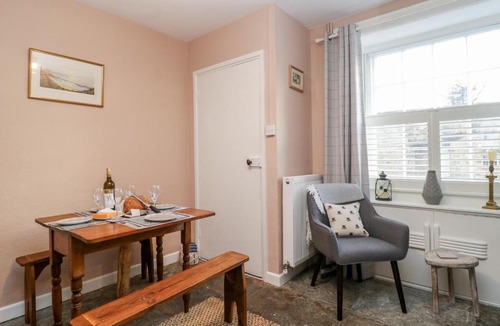 Beaminster House | Yarn Cottage