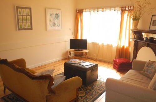 Yarram House | Yarram Cottage: Art and Accommodation