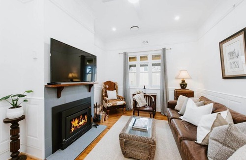 Central Mudgee House | Yarranvale on Gladstone - A Gorgeous Country Abode