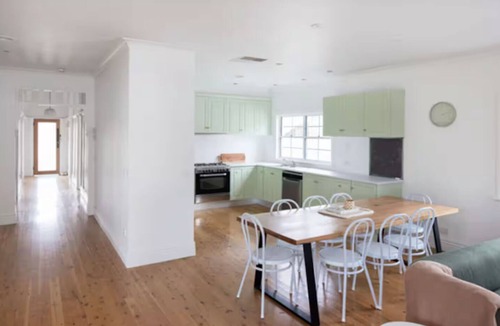 Yarrawonga House | Yarrawonga Walk Everywhere by Ready Set Stay