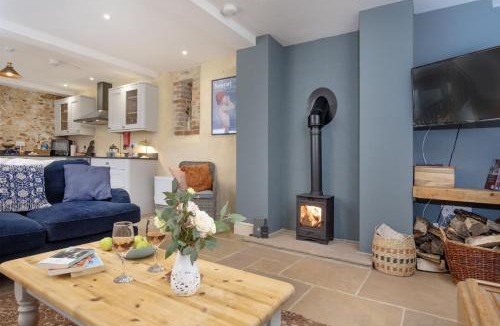 Holditch House | Yawlings