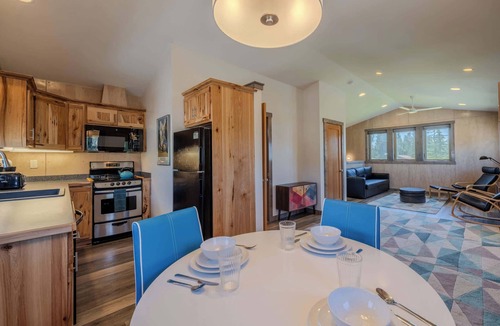 West Yellowstone Apartment | YCC Studio Summary: P