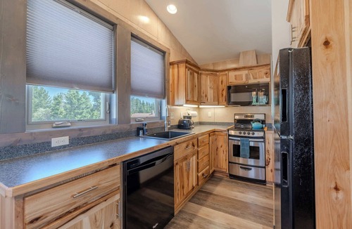 West Yellowstone Apartment | YCC Studio Summary: P