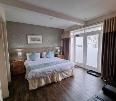 Arnside Hotel | Ye Olde Fighting Cocks