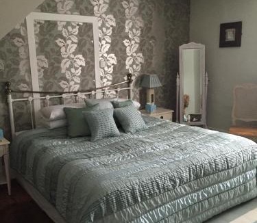 East Meon Hotel | Ye Olde George Inn - Badger Pubs