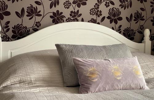 East Meon Hotel | Ye Olde George Inn - Badger Pubs