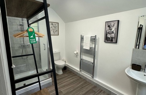 Ironbridge Hotel | Ye Olde Robin Hood Inn