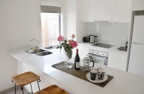 Yea Hotel | Yea Peppercorn Hotel