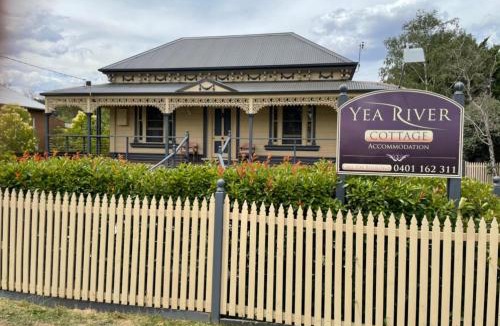 Yea House | Yea River Cottage