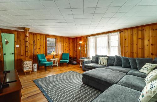 Nicholson House | Year-Round Fun on Lake Sheridan! Home w/Patio