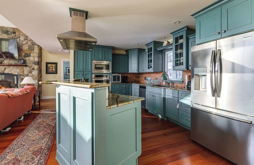 Putnam Station House | Year-Round Fun in Putnam Station: Lakefront Home!