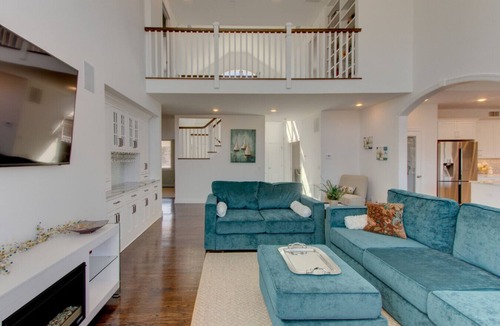 Water Mill House | Year-Round Hamptons Home Near Beaches, Golf, Vineyards