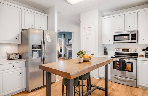 Asheville House | Year-Round Heated Pool, Hot Tub, Mtn View, Sleep16