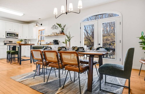 Asheville House | Year-Round Heated Pool, Hot Tub, Mtn View, Sleep16