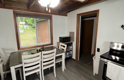 Wellesley Island Cottage | YEAR ROUND Lake of the Isles Waterfront Cottage & boat dock!