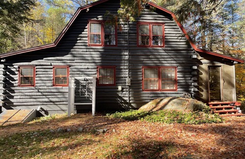 Chestertown House | Year round Log Cabin on Loon Lake. Minutes from skiing at Gore Mountain
