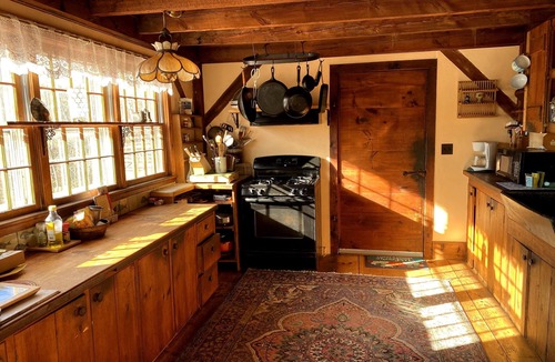 Williamsville House | Year Round Mountain Retreat