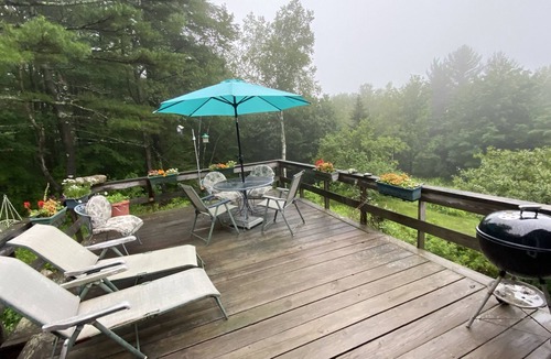 Williamsville House | Year Round Mountain Retreat