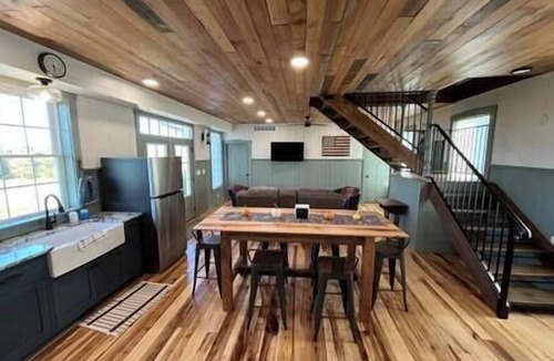 Treloar House | Yeates Schoolhouse, Yeates Schoolhouse Guest Suites