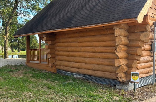 Stendal Cabin | Yellow Banks Log Cabin With Waterfront Views