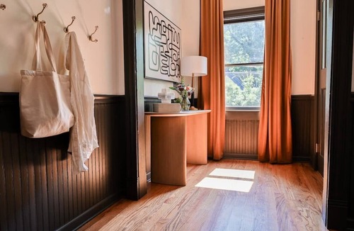 Cabbagetown Apartment | Yellow Brick Road