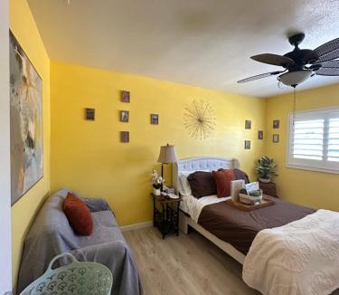 Palm Springs House | Yellow Cactus Oasis