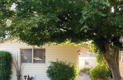 Sequim Cottage | Yellow Cottage!