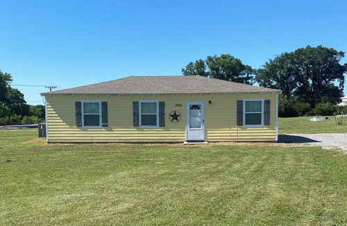 Claremore House | Yellow Country Delight